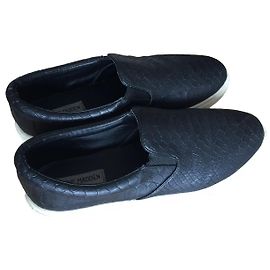 Zapatillas Steve Madden efecto cocodrilo negro piel