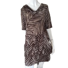 Abito Bcbg Max Azria Marrone in Poliestere Taglia S