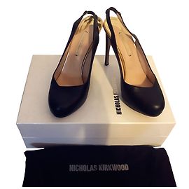 Nicholas Kirkwood Vitello Bijoux Décolleté in pelle nera