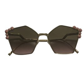 Fendi Sonnenbrille pentagonal pink und gold