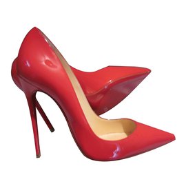 Christian Louboutin So Kate Pumps aus rotem Lackleder