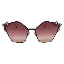 Fendi pentagonal sunglasses black metal bordeaux gradient lenses