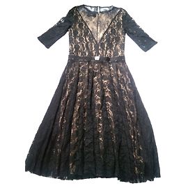 Vestido de noche Mariella Burani en encaje negro