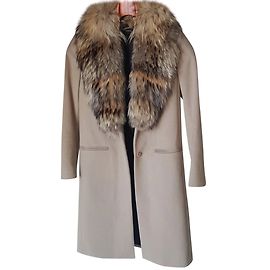 Cappotto Joseph in lana beige con collo in pelliccia di procione