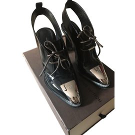 Stivaletti Louis Vuitton Neri in Pelle Vernice 39