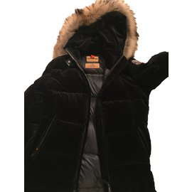Abrigo Parajumpers de terciopelo negro L