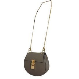 Clutch Chloé Drew in pelle martellata taupe