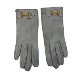 Hermès Lederhandschuhe Hellgrau mit goldener Hardware Größe 6