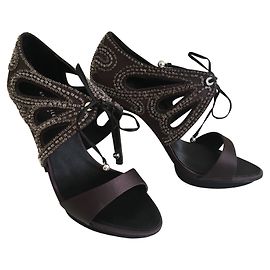 Karen Millen Abends verkrustete Sandalen