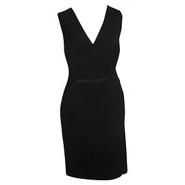 Vestido preto de lã René Lezard com decote em V