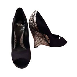 Zapatos de Tacón Azzaro Negros con Pedrería Punta Abierta
