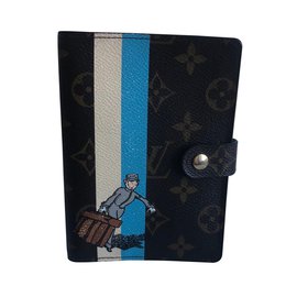 Pequeña agenda de groombell - Louis Vuitton