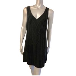 Vestido negro sin mangas Zapa de lana