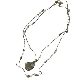 Collana lunga Gas argento in metallo e perle con cuore strassato