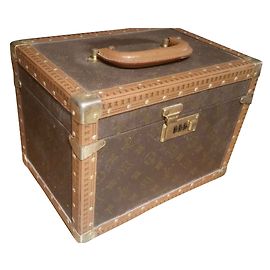 Vanity case Louis Vuitton