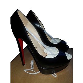 Christian Louboutin Pio da senhora 150 bezerro de patente