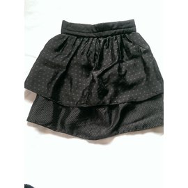 Louis Vuitton Mini Falda de Seda con Estampado de Lunares Negro y Morado