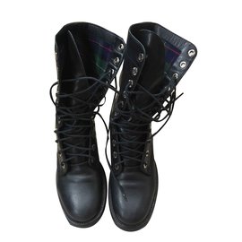 Botas Militares Chanel de Cuero Negro 35,5