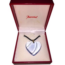 Baccarat Herzanhänger Blauem Kristall Schwarze Kordel