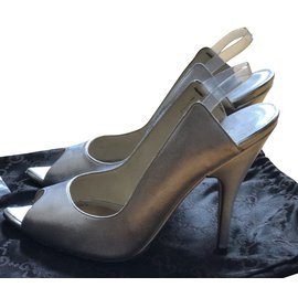 Sanadles Gucci by Tom Ford