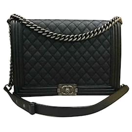 Chanel Boy Handtasche aus Lammleder schwarz