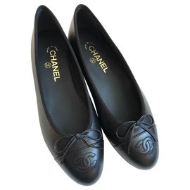 Chanel Ballerinen aus schwarzem Leder Größe 39