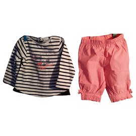 Mädchen T-Shirt und Bermuda Set 6 Monate alt. markiert 3 Äpfel - 3pommes