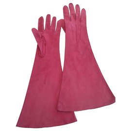 Guanti lunghi stile moschettiere Chanel velluto fucsia