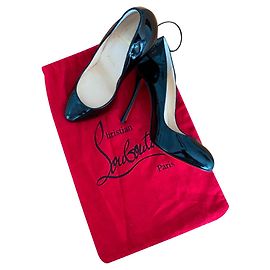 Décolleté Christian Louboutin Fifille in vernice nera