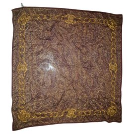 Sublime Silk Square Chanel