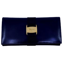 Salvatore Ferragamo Black leather wallet in very good condition