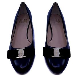 Salvatore Ferragamo Schwarze Ballerinas aus Leder