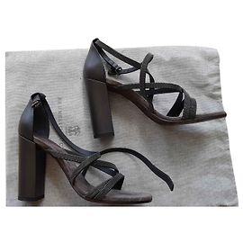 Sandali Brunello Cucinelli in pelle grigio scuro