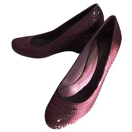 Bottega Veneta Pompe intricate bordeaux