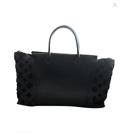 Borsa a mano Louis Vuitton Tote W in pelle nera