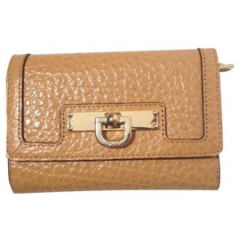 Portafoglio Dkny in pelle beige