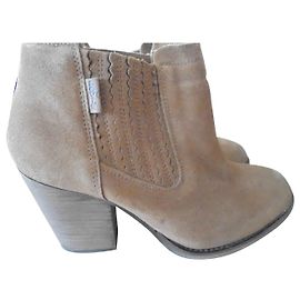 Stivaletti Levi's Cot Boy in pelle caramello