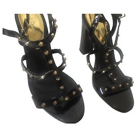 Autre Marque Sandali con borchie in vernice nera tacco 10 cm