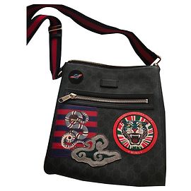 Pochette a Spalla Gucci Night Courrier GG in Pelliccia Grigia