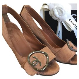 Scarpe aperte in punta CHANEL con zeppa