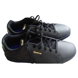 Baskets Reebok en cuir bleu marine