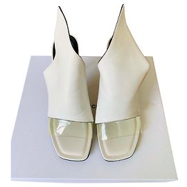 Balenciaga Slip in décolleté in pelle bianca