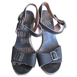 Palladium The D.M. P-Heeled Leather Sandals Brown
