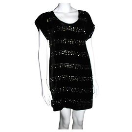 French Connection Schwarzes Samtkleid mit Kristall und Pailletten Stickerei