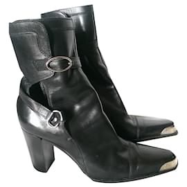 Botines Sergio Rossi de piel negra con punta afilada