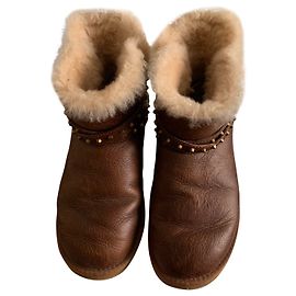 Botas Ugg de cuero marrón impermeables