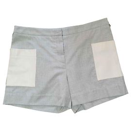 Autre Marque Band Of Outsiders Baumwollshorts mit Ledertaschen Weiß Grau