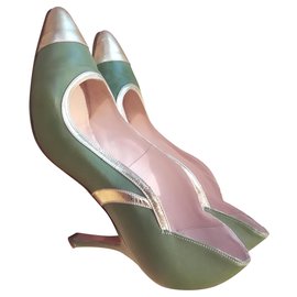 Stefan Back Pumps Apfelgrün und Gold aus Lammleder - Autre Marque