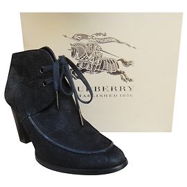 Stivali Burberry modello English Heritage Paston39