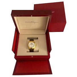 Salvatore Ferragamo 40MILÍMETROS 1898 sport moon phase watch W pulseira de couro marrom